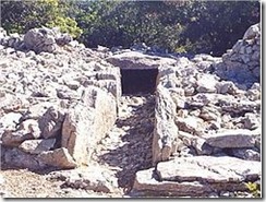 viols-le-fort_dolmen